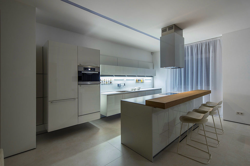 基辅简约优雅的200平现代公寓设计