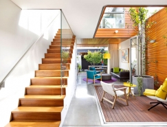 阳光,庭院:缤纷色彩的现代开放式住宅设计