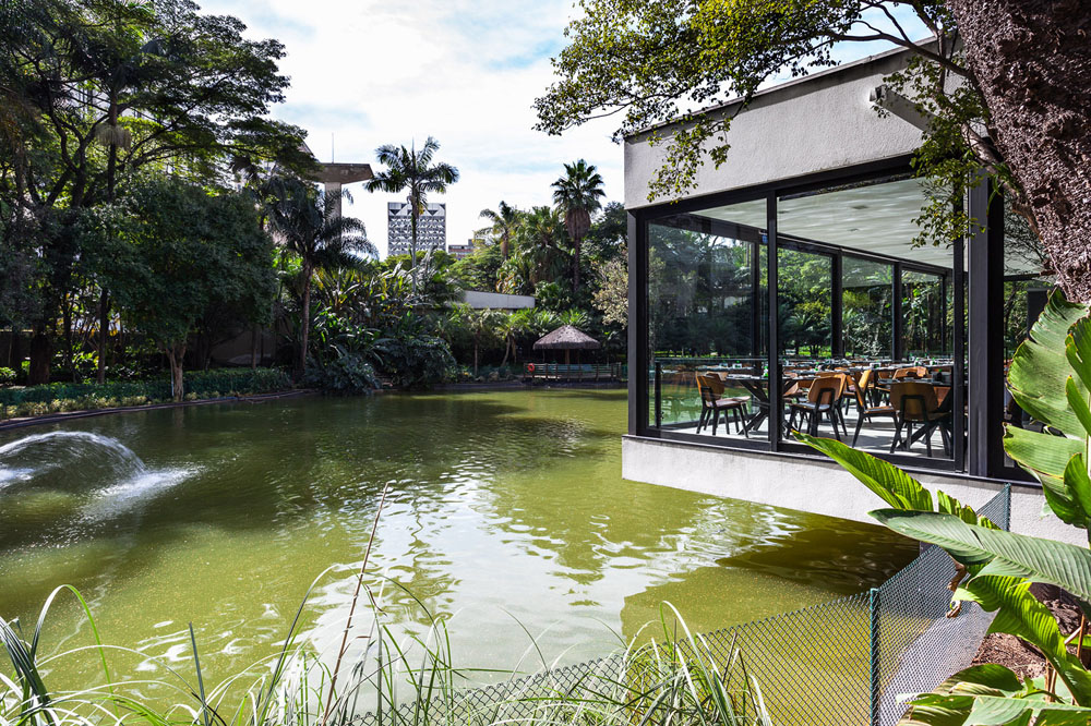 ＂飞＂在湖面上的巴西圣保罗湖苑餐厅