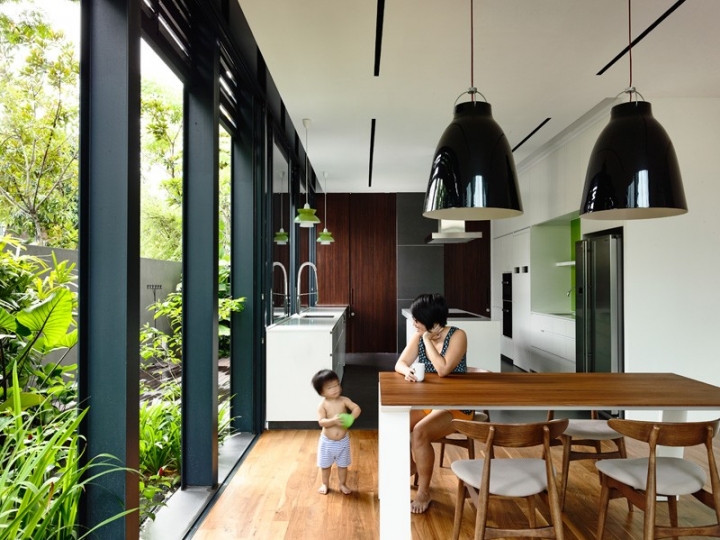 新加坡2层斜角阁楼住宅设计