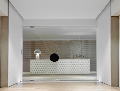 墨尔本Slattery极简现代的办公空间设计