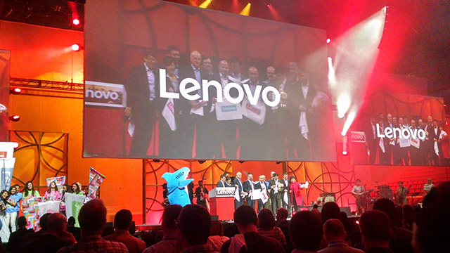 联想（Lenovo）启用新logo和新口号
