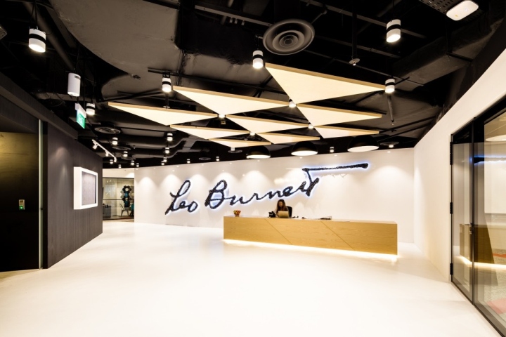 李奥贝纳(Leo Burnett)新加坡办公室设计