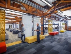 江森自控(Johnson Controls)West Allis办公空间设计