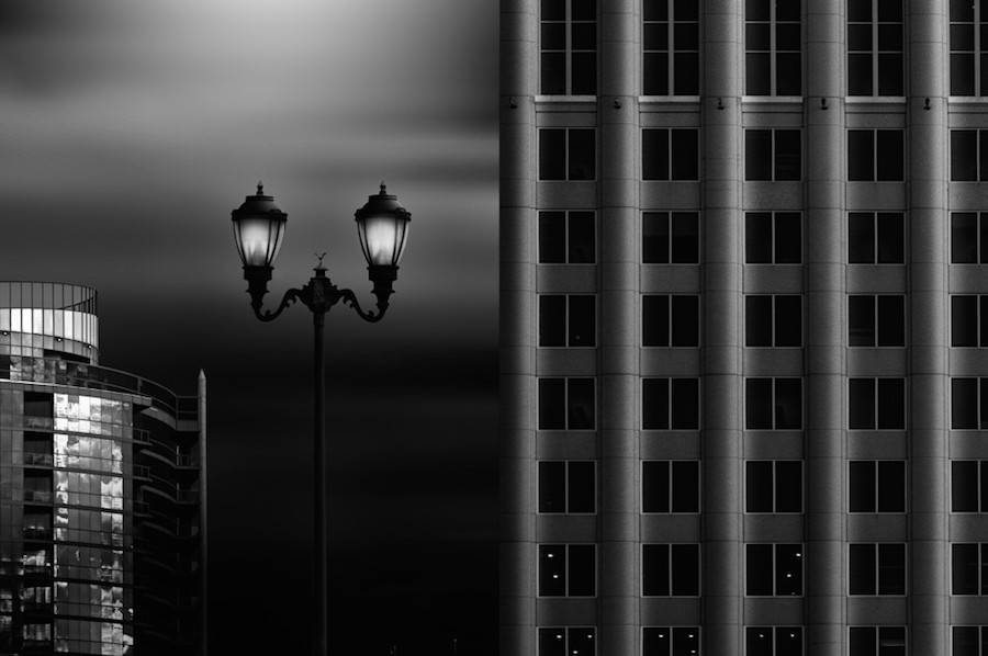 Dennis Ramos静谧的黑白建筑摄影