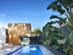 帶遊泳池的美麗庭院:澳大利亞現代別墅設計