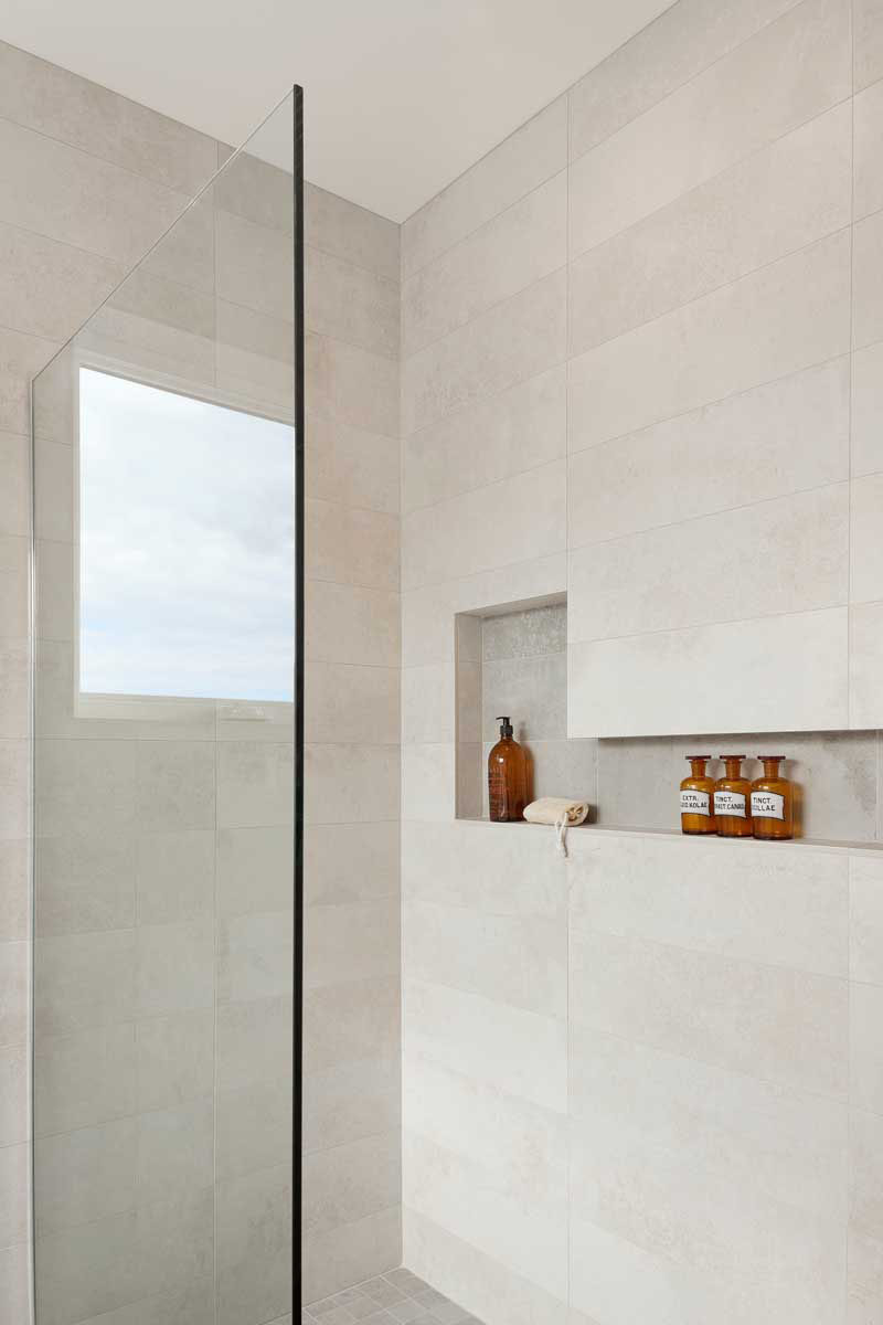 卫生间收纳创意:淋浴房精致的壁龛设计