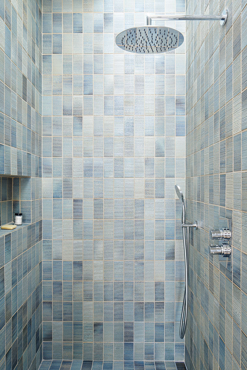 卫生间收纳创意:淋浴房精致的壁龛设计