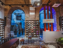 Adidas Originals莫斯科旗艦店室內設計