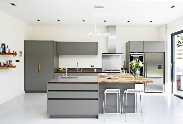 漂亮的灰和白：30个厨房设计欣赏